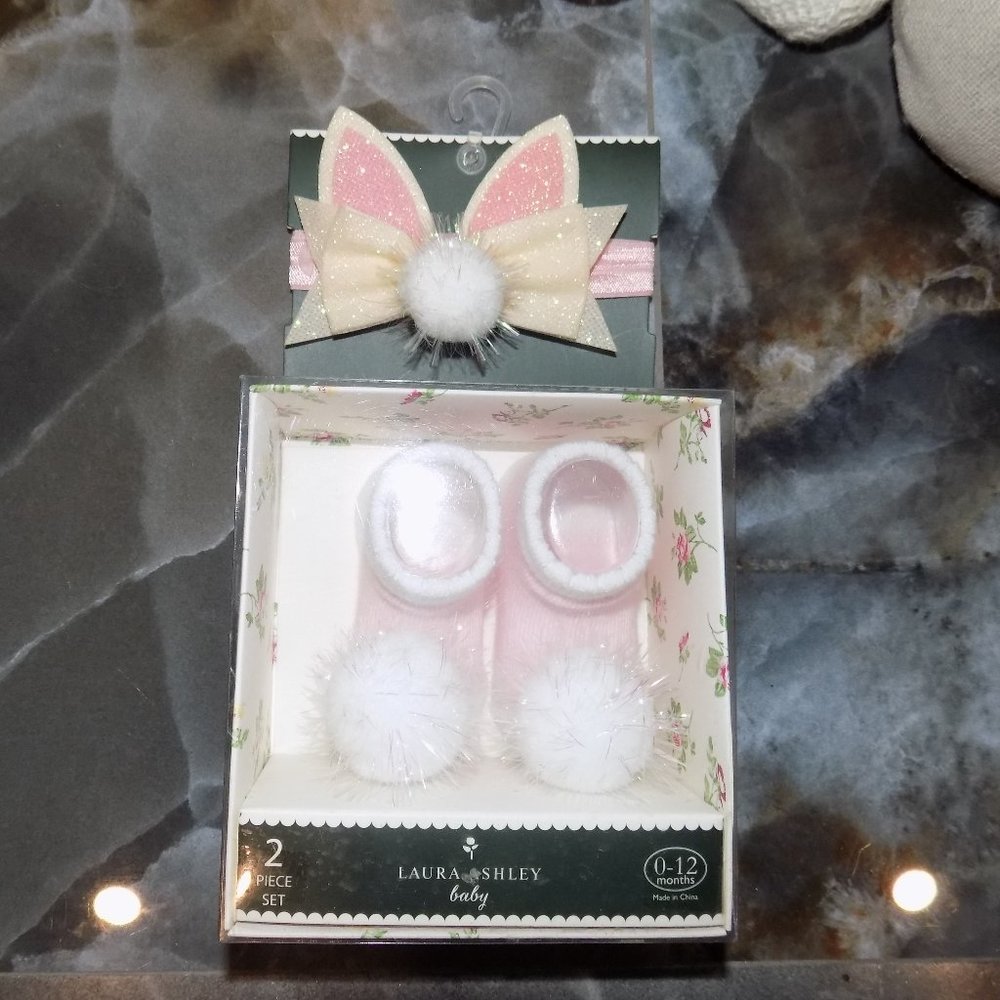 Laura Ashley Easter Bunny Baby 2 Pc. Socks & Head Wrap/Headband 0/12 Months NEW